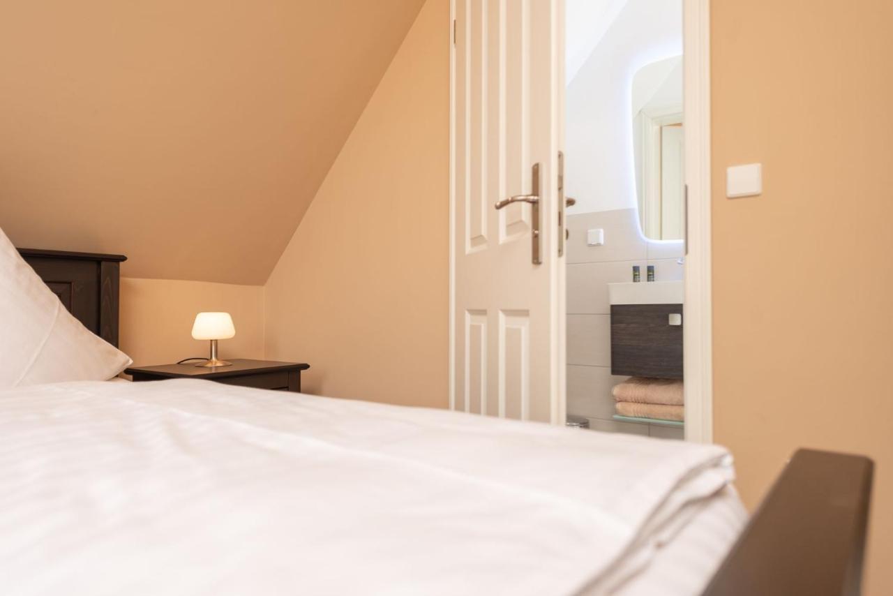 Hotel Wasserschloesschen Naumburg  Eksteriør billede